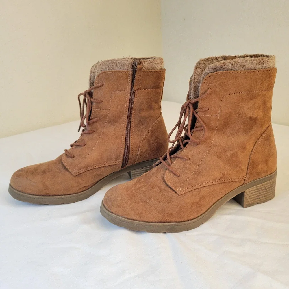 Universal Thread Cognac Faux Suede Lace Up Ankle Boots Wool Blend Trim Brown 9.5
